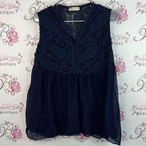 Bellambia tank top lace crochet floral detail Italy 🇮🇹 Elegant Navy Lace Blouse